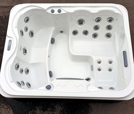 Гидромассажный спа-бассейн JNJ Spas Elegant Vegas SPA-355 / Выставочный образец