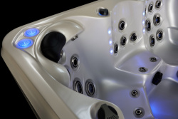 Гидромассажный СПА бассейн Joyee SPA London-L